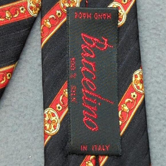 Vintage Brioni Tie Black and Red Striped 100% Silk Hand Made in Italy Barcelino - Picture 5 of 9